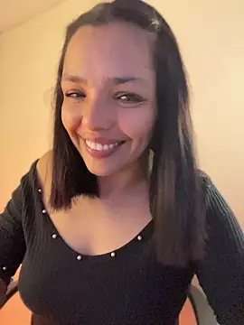 LaraDanverss online show from 04.17.26