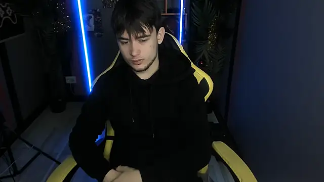 Snapshot of AlejandroEllias chatting on 01.13.26 AlejandroEllias online show from 01.13.26