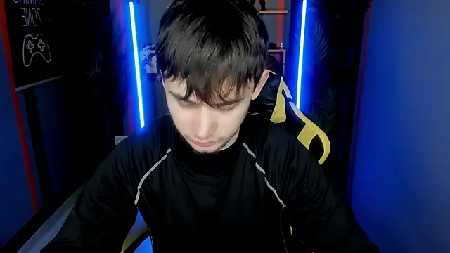 Snapshot of AlejandroEllias chatting on 01.15.26 AlejandroEllias online show from 01.15.26