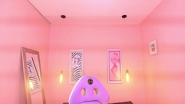 Snapshot of Milu_carbajal_x chatting on 02.05.26 Milu carbajal x online show from 02.05.26