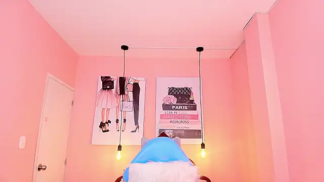 Snapshot of Milu_carbajal_x chatting on 02.12.26 Milu carbajal x online show from 02.12.26