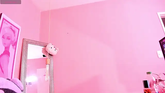 Snapshot of Milu_carbajal_x chatting on 03.04.26 Milu carbajal x online show from 03.04.26