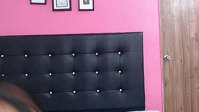 Snapshot of sweett_canela chatting on 11.27.25 sweett canela online show from 11.27.25