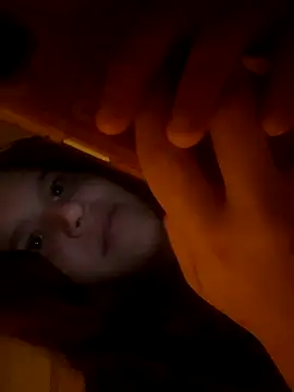 AngelSin04 online show from 11.16.25