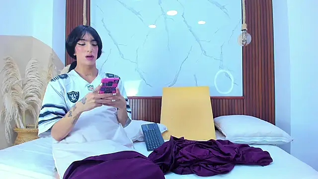 Loversinfire2 online show from 12.19.25