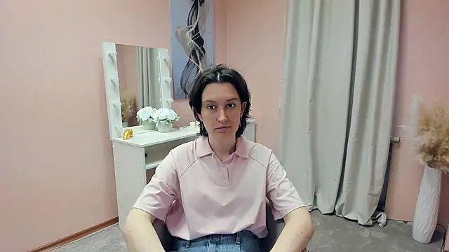 NenaBriand online show from 11.22.25