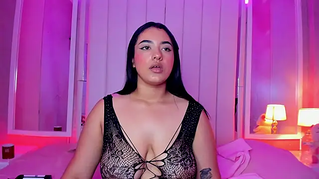 Kendall curves online show from 04.11.26