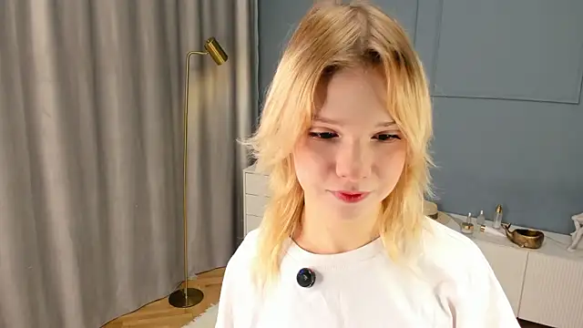 PhillisEsplin online show from 11.21.25