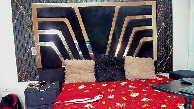 Snapshot of IsabelaANDjordan chatting on 12.02.25 IsabelaANDjordan online show from 12.02.25