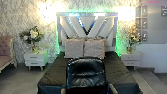 Snapshot of LILITH_LIBELULA chatting on 11.22.25 LILITH LIBELULA online show from 11.22.25