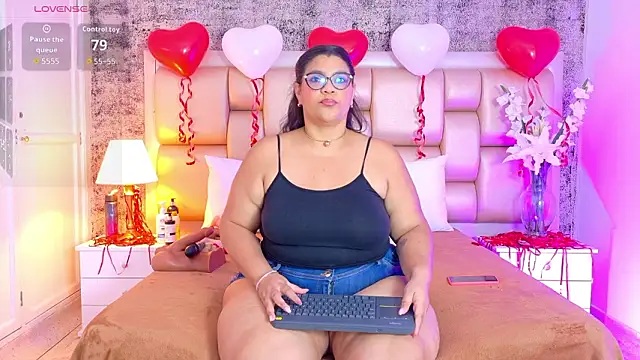 SelennaCooper online show from 02.13.26