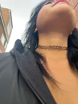 Sophie wyld online show from 11.16.25