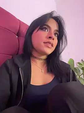 Sophie wyld online show from 11.20.25