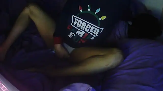 Snapshot of rosiefawnxo chatting on 11.16.25 rosiefawnxo online show from 11.16.25