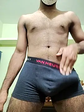 Snapshot of Yournextdoorboy chatting on 06.18.26 Yournextdoorboy online show from 06.18.26