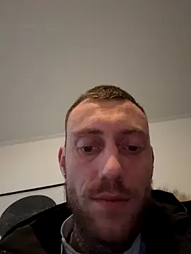 helloo1991 online show from 11.30.25