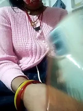 Anushasharma89 online show from 12.14.25