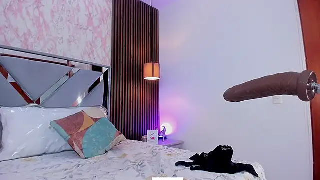 Lorna queen online show from 01.11.26