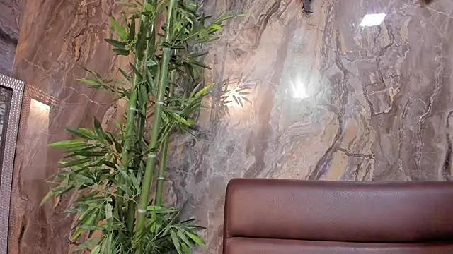 Aria Moretti  online show from 11.22.25