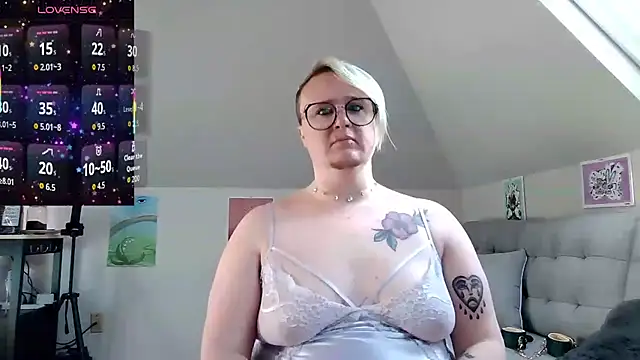 queerlyjaz online show from 04.24.26