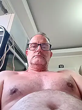 Snapshot of nard53 chatting on 12.23.25 nard53 online show from 12.23.25