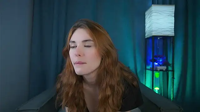 Snapshot of foxy_cute4you chatting on 11.23.25 foxy cute4you online show from 11.23.25