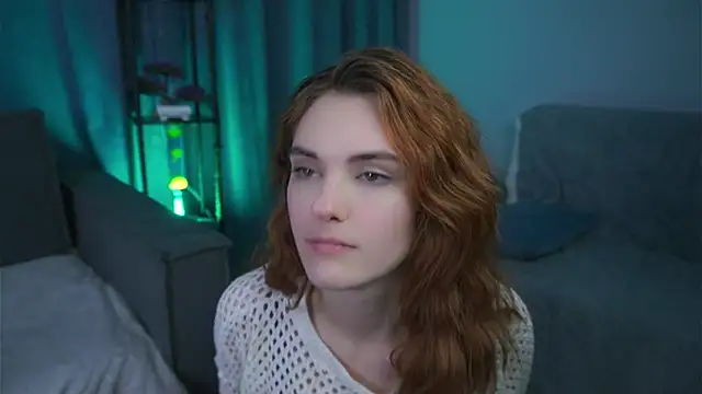 Snapshot of foxy_cute4you chatting on 12.05.25 foxy cute4you online show from 12.05.25