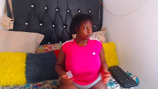 Snapshot of melanin_lizzy chatting on 03.03.26 melanin lizzy online show from 03.03.26