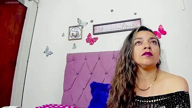 Snapshot of _nanycute_ chatting on 02.11.26 nanycute online show from 02.11.26