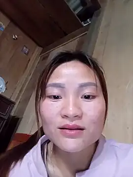 Lee-Thee online show from 11.17.25