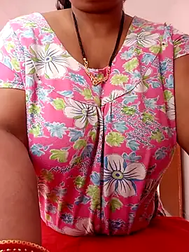 Snapshot of CUTE-LOVE-SWEETS chatting on 02.06.26 CUTE-LOVE-SWEETS online show from 02.06.26