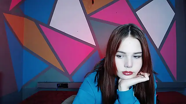 Snapshot of onessandra chatting on 11.20.25 onessandra online show from 11.20.25