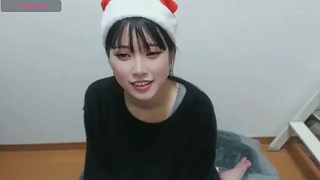 uki-japan online show from 12.17.25