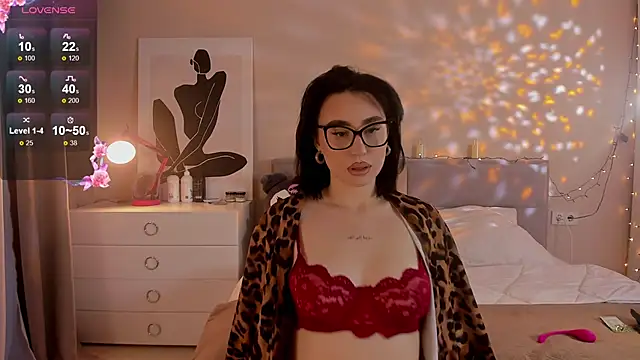 Lia May online show from 12.01.25