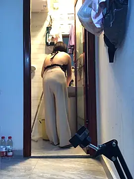 Snapshot of Yes-Baby-A chatting on 11.21.25 Yes-Baby-A online show from 11.21.25