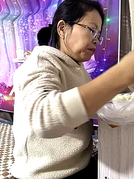 Snapshot of Yes-Baby-A chatting on 12.02.25 Yes-Baby-A online show from 12.02.25