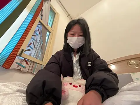 Snapshot of Rosy100 chatting on 11.25.25 Rosy100 online show from 11.25.25