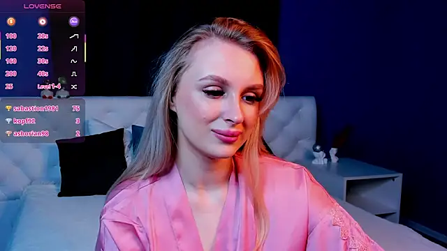 Snapshot of KiraRuiz chatting on 02.17.26 KiraRuiz online show from 02.17.26