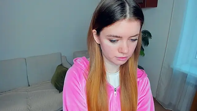 AngelesBenitz online show from 11.29.25