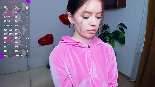 Snapshot of AngelesBenitz chatting on 02.14.26 AngelesBenitz online show from 02.14.26