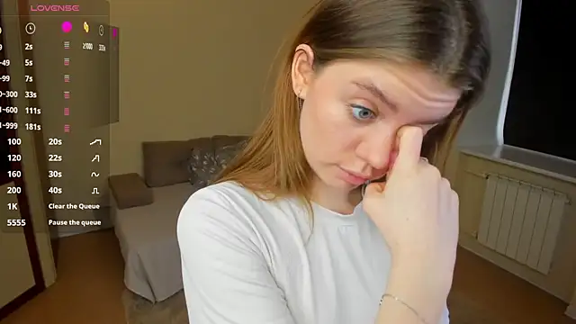 Snapshot of AngelesBenitz chatting on 03.04.26 AngelesBenitz online show from 03.04.26