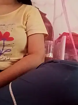 Snapshot of rupamim chatting on 12.16.25 rupamim online show from 12.16.25