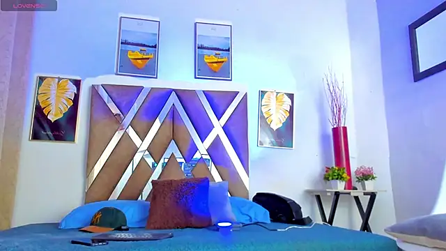 Snapshot of __Miguel7w7 chatting on 11.30.25 Miguel7w7 online show from 11.30.25