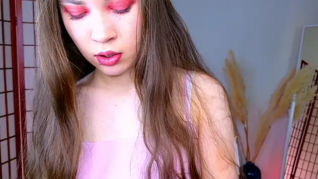 SilentLily online show from 12.13.25