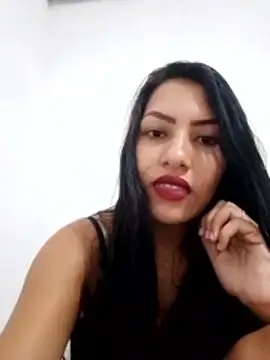 Snapshot of moreninhazinha chatting on 11.18.25 moreninhazinha online show from 11.18.25