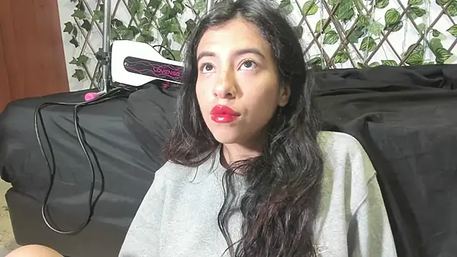 LittlePeach  online show from 03.23.26