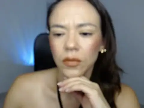 Annie Cervantez online show from 03.01.26