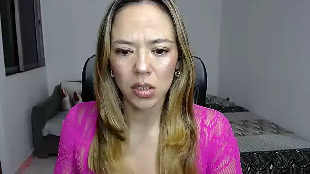 Snapshot of Annie_Cervantez chatting on 05.29.26 Annie Cervantez online show from 05.29.26