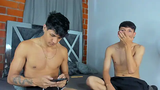 MaelSebasAndRobert1 online show from 12.18.25