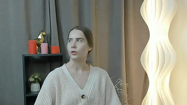 MoonBenne online show from 11.18.25